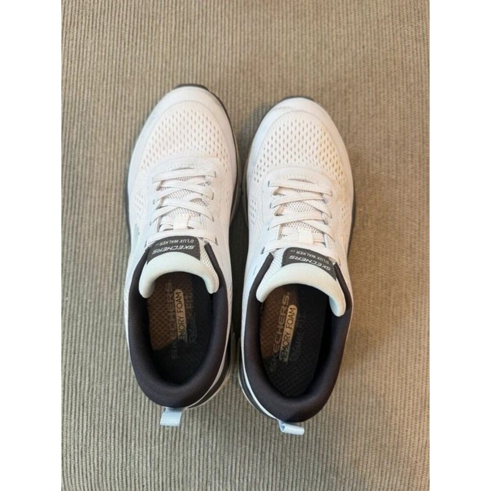 Sketchers D’Lux Walker